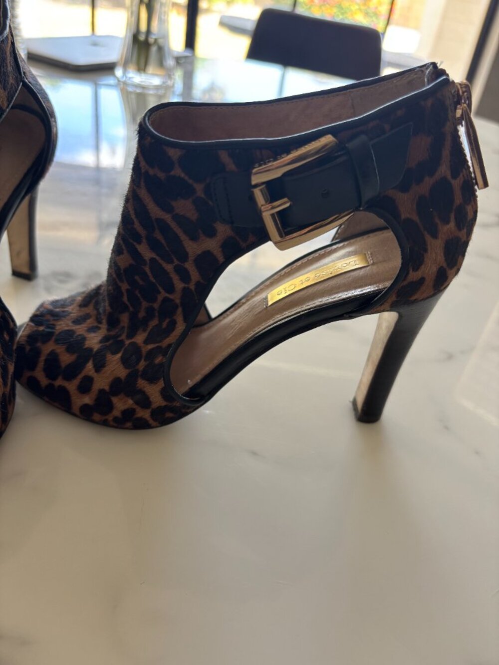 Louise et Cie Leopard Calf Hair Peep Toe Cage Bootie Size 6 Gold Hardware - Picture 3 of 7